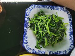 -七的湖·晚芳亭·阳澄湖农家菜·大闸蟹(莲花岛店)