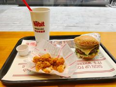 -The Habit Burger Grill 哈比特汉堡(复兴soho店)