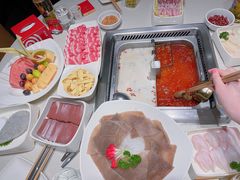 -海底捞火锅鲜切牛肉主题店(长寿路店)