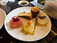 -大中华希尔顿酒店-念自助餐·海南美食·三文鱼