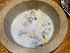 -滇香肴·云南菜蒸汽石锅鱼(云南北路店)