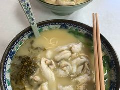 -明呈黄鱼面馆(斜土路店)