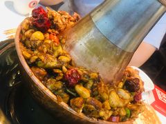 招牌蛙锅-老佛爷铜炉蛙锅(海岸城店)