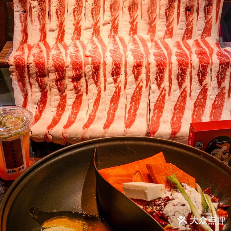 每次朋友聚餐只要涮火锅都会来金姐老火锅‼️