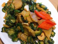 土豆干炒黄瓜片-天怡興·百年蒸饺(中心书城店)