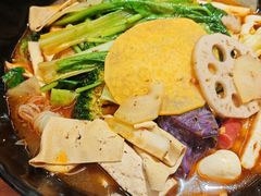 -万记麻辣烫国展总店