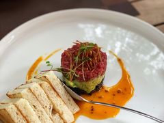 牛肉塔塔配牛油果黑橄榄酱-Solo(衡山路店)