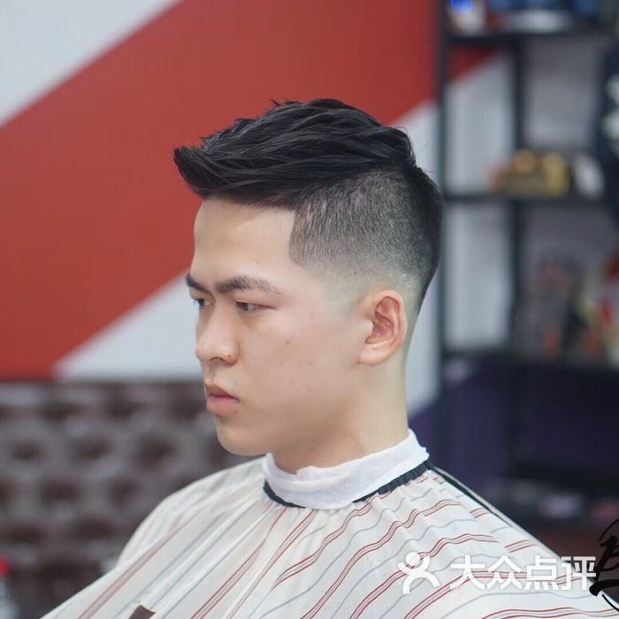 the wave barbershop 男士理发店