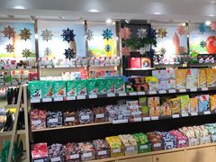 零售区-良品铺子(白云新世界店)