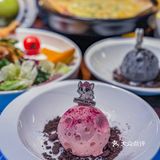 在上海！在宇宙中心用餐！！！