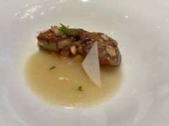 露杰鹅肝配苹果及威廉梨汁-福楼法餐厅FLO