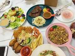 -丽莎沙拉轻食餐厅(国贸店)