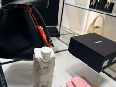 -CHANEL(恒隆广场店)