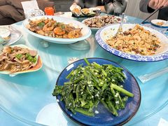 -崴海渔村(虹梅路店)