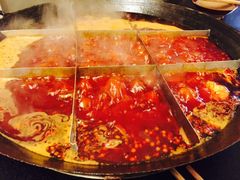 -岗上渣渣老火锅(两路口店)