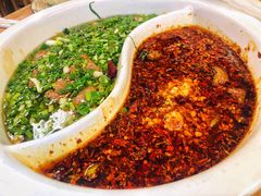 鸳鸯水煮牛肉-成都吃客(九眼桥店)