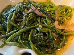 -大头虾越式风味餐厅(光明广场店)