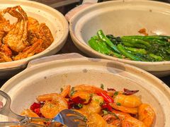 -广州万富希尔顿酒店·感趣自助餐厅·金秋蟹宴生蚝海鲜刺身