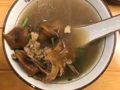 例汤-狮头牌卤味研究所·卤味饭(花城汇南区店)