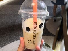 黄金奇异果冰沙-每日新鲜水果吧(黄浦来福士店)