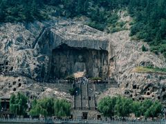 -龙门石窟
