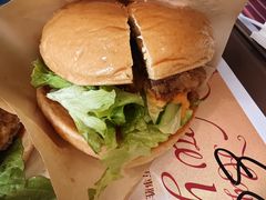 安格斯牛肉芝士堡-魏家凉皮(祈年大厦店)