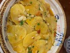 -黄桷树曹家私房菜(江与城店)