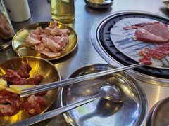 -哈哈碳都·牛肋条无限自助烤肉(台江万达店)