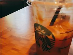-星巴克臻选(福州东百中心分店)
