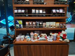 零售区-星巴克臻选(广州二沙岛文立方店)
