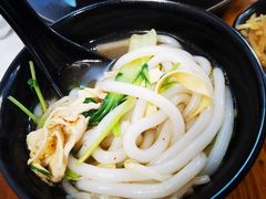 -丽虹云南过桥米线(兴工街店)