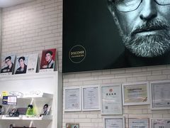 -诺柯视眼镜-蔡司依视路官方工厂店(淞南一店)