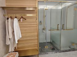 -新蝶变皮肤管理中心