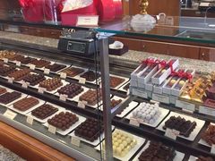 -Laderach 莱德拉(上海环贸iapm店)