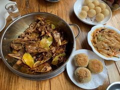 主打的干锅鸭头-安诚居干锅鸭头(八角店)