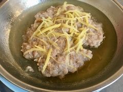 咸鱼蒸肉饼-德成饭店