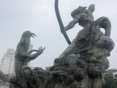 -巴陵广场