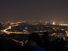 -鬼笑石后山停车场