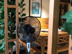 大堂-大众跷脚牛肉馆·非遗传承单位(峨眉山店)