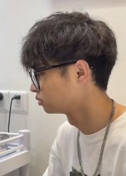 -AI艾耳·专业手工耳洞·穿孔美学馆