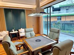 -茅草房·河畔园林火锅