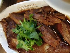 卤猪手-松發肉骨茶(牛车水店)