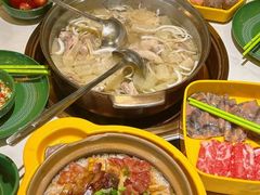 -润园四季椰子鸡火锅(卓越INTOWN店)