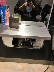 -苑苑发型设计