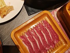 -牛YO寿喜烧·铁板烧和牛火锅自助(市府恒隆店)