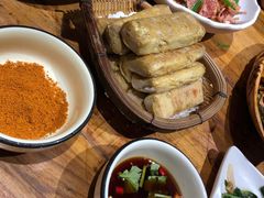 -老滇山寨•云南特色菜•地方菜•民族风情歌舞表演(金碧店)