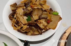 High Mountain Bamboo Shoots with Preserved Pork