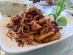 馕炒肉-马尔龙新疆饭店·清真(瑞景店)