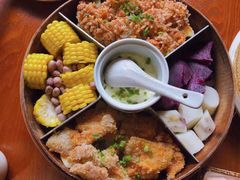 -黄桷树曹家私房菜(江与城店)