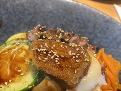 -POKEE VIA&Brunch·维娅(重庆来福士店)